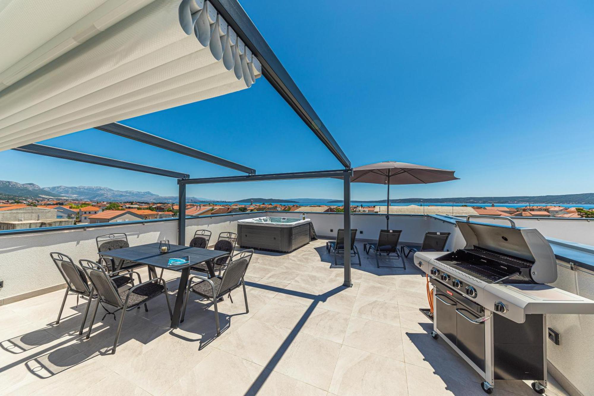 Rooftop New Castel 2023 Kaštela Eksteriør bilde